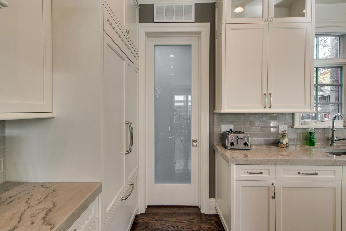 Frosted Glass 24-inch x 80-inch x 1-3/8-inch 1-Panel Interior Door Primed White With Tempered Glass