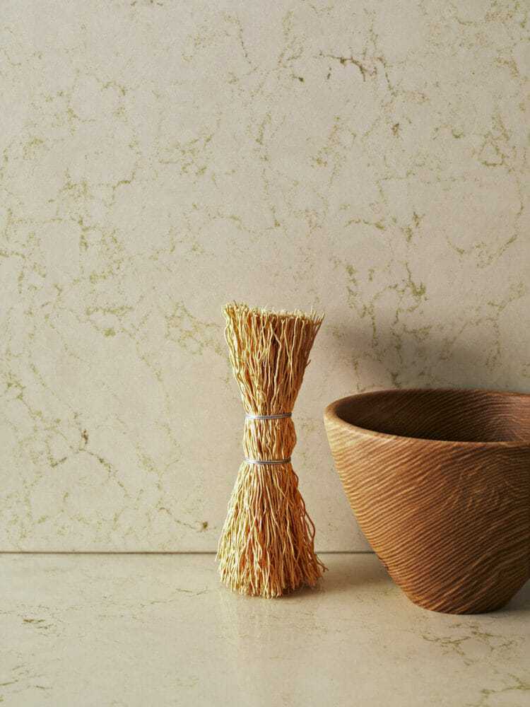 5220 Dreamy Marfil Quartz Countertop