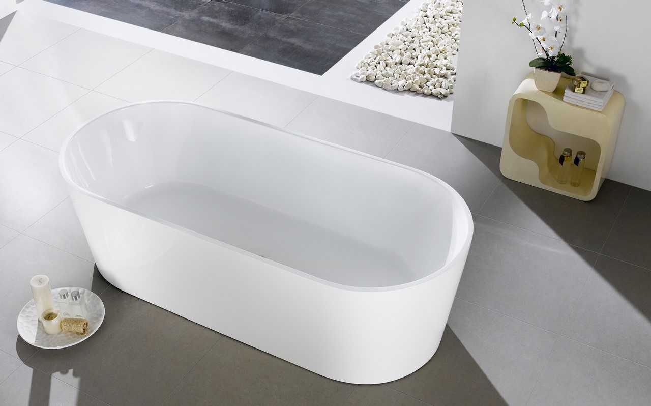 Kube Ovale White Free Standing Bathtub