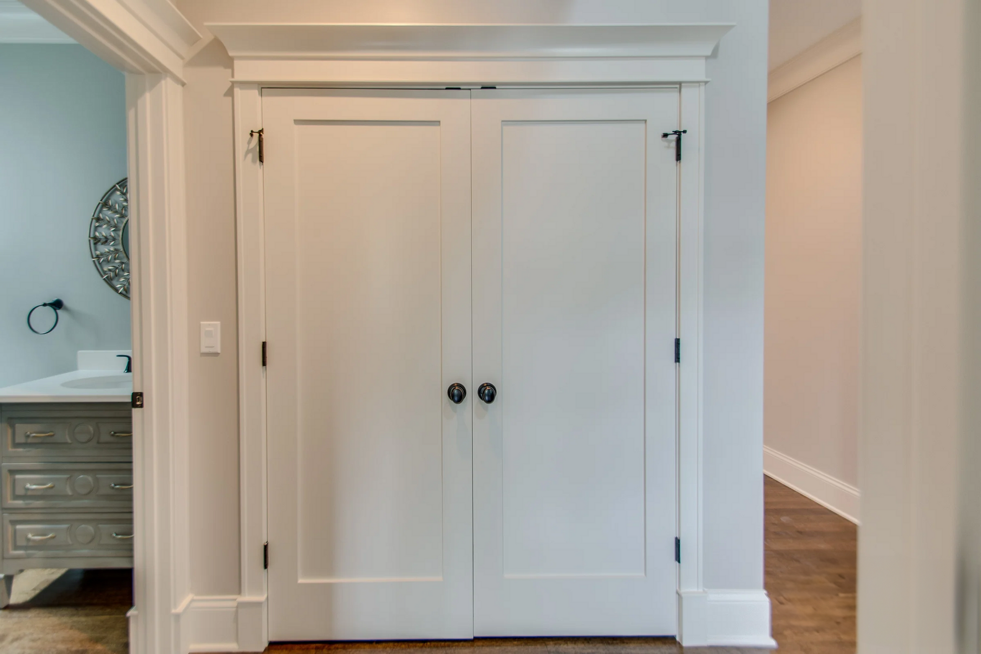 Shaker 1-Panel 38-inch x 80-inch x 1-3/4-inch Solid Core Interior Door