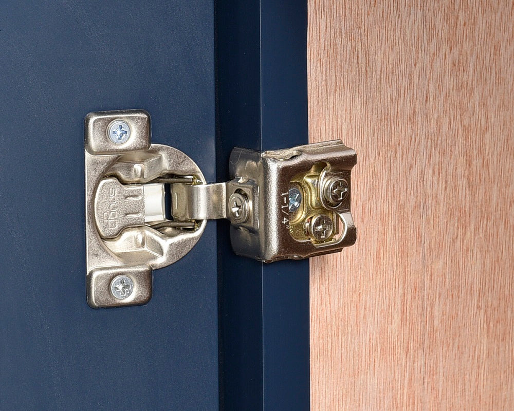 Tesoro 42" Shaker Bathroom Vanity With Quartz Countertop (Solid Wood)