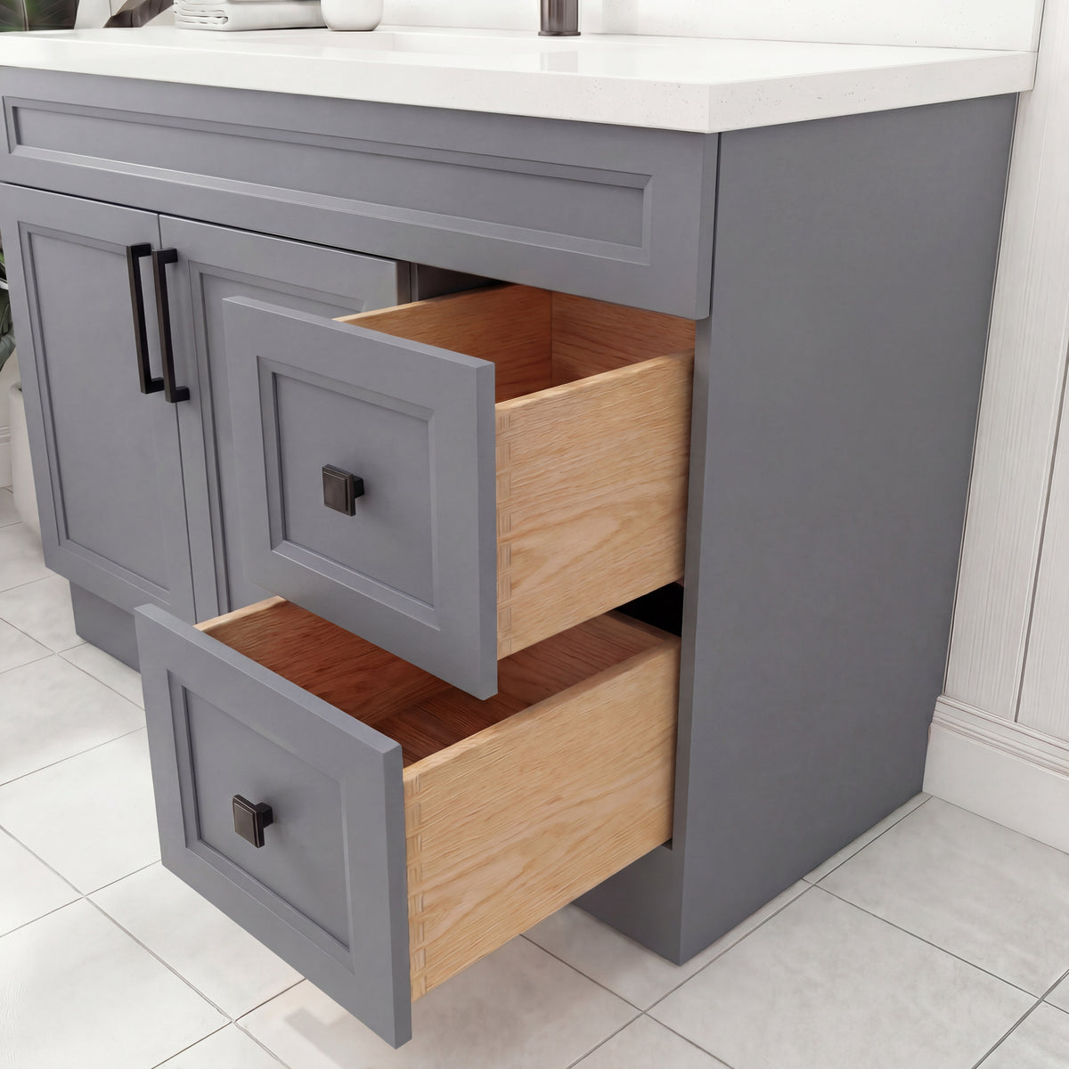 Tesoro 36" Shaker Bathroom Vanity With Quartz Countertop (Solid Wood)