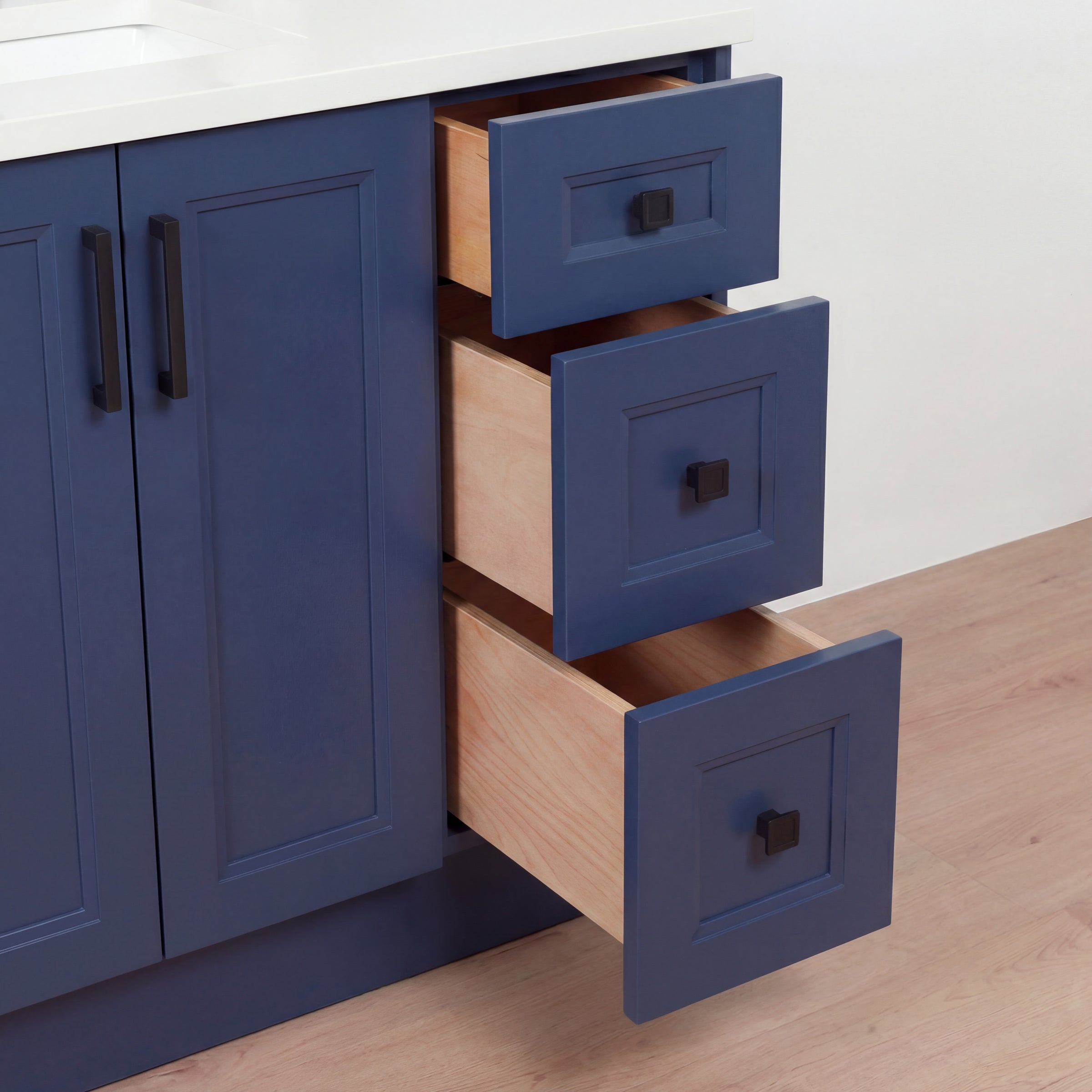 Tesoro 48" Shaker Bathroom Vanity With Quartz Countertop (Solid Wood)