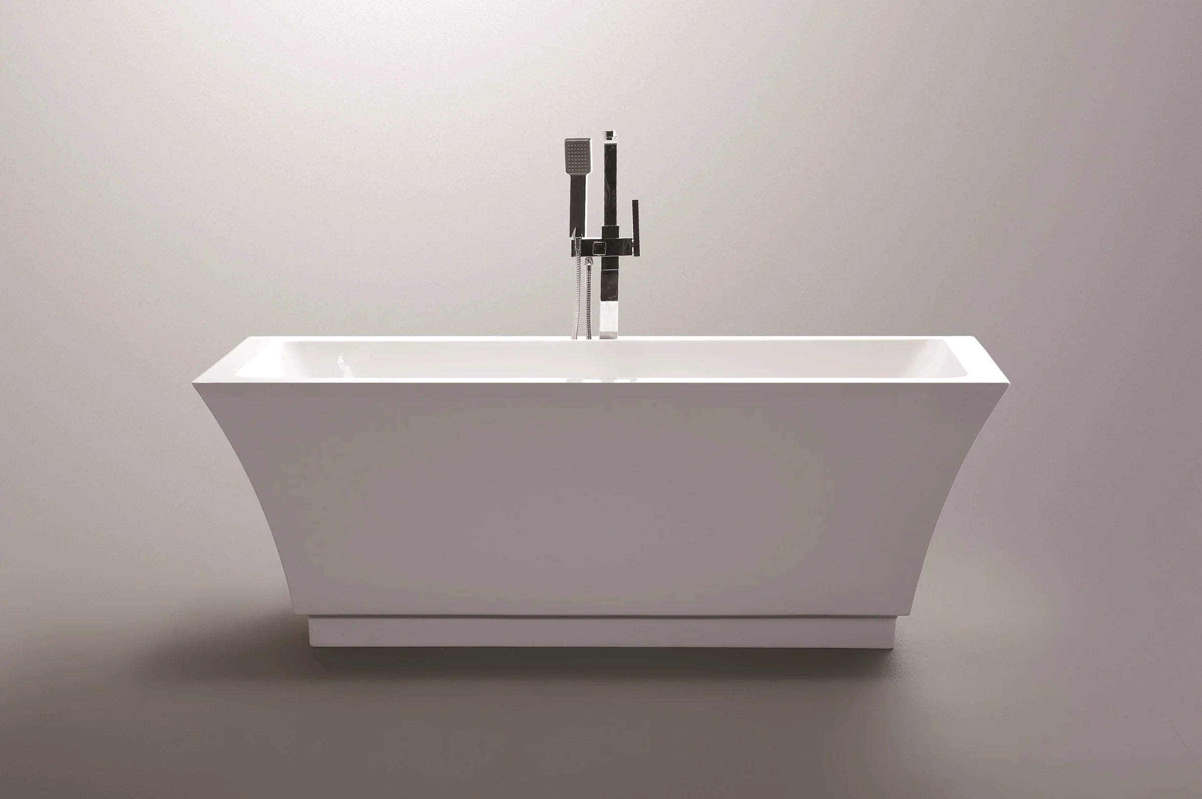 Munich 67" Acrylic Freestanding Bathtub