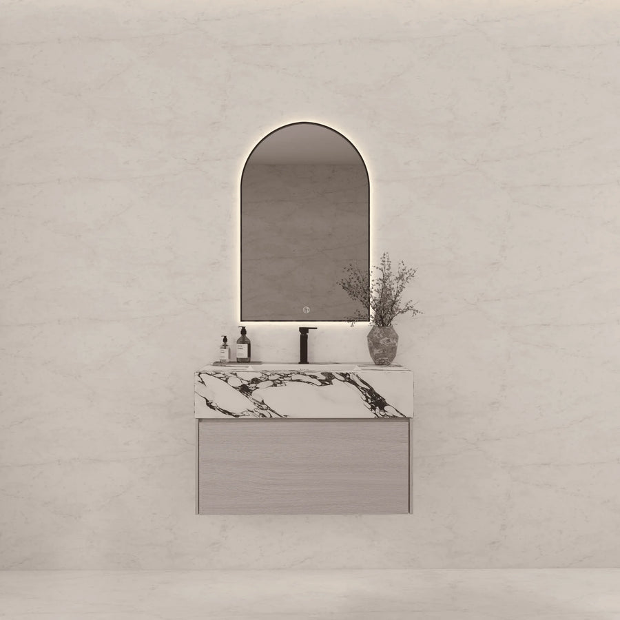 Aventino sintered-stone top — close-up of countertop surface