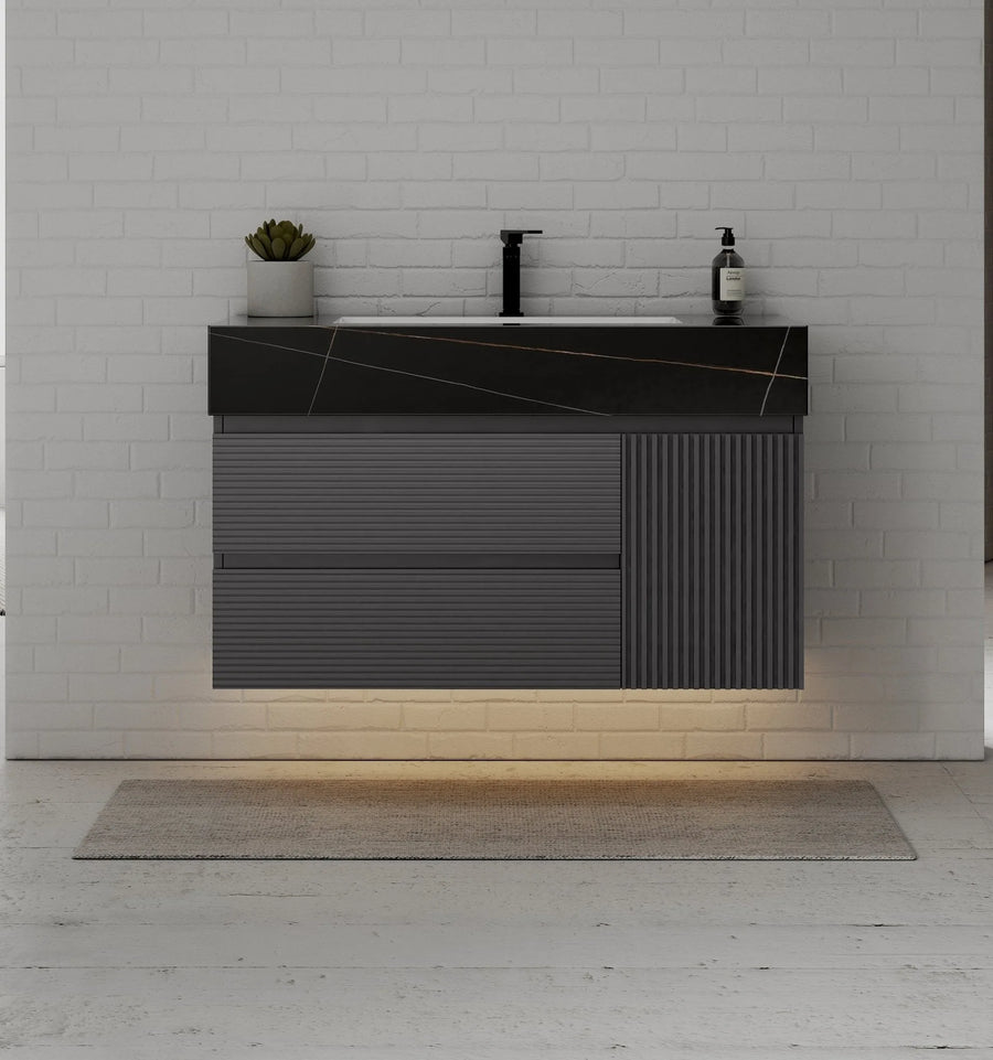 Aventino vanity — complete package as shipped