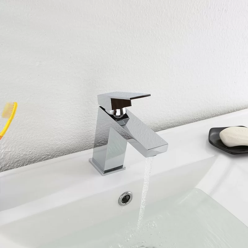 Madison+Single+Hole+Bathroom+Faucet+with+Drain+Assembly (15)